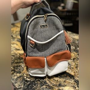 Itzy Ritzy Boss Diaper Bag Coffee & Cream